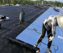 安顺防水公司分析屋面防水材料选择的方法
